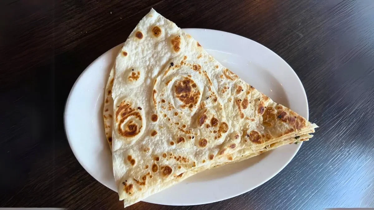 Fresh tawa roti